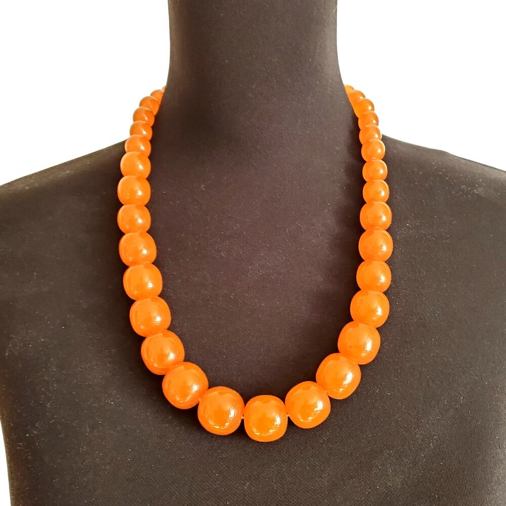 Retro Acrylic Necklace Orange Graduated Beaded Chunky Statement Barrel Clasp Vtg - Picture 9 of 9